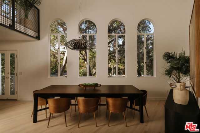 2027 Oakwood Avenue Los Angeles California United States, for Sale, residential,  , Castle Rock Realty