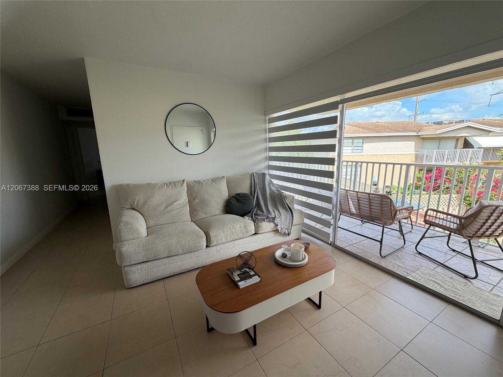 4550 NW 79th Ave  APT 2C Doral Florida United States, for Rent, residential, Roberto Villasmil, Interinvestments Realty, Inc.