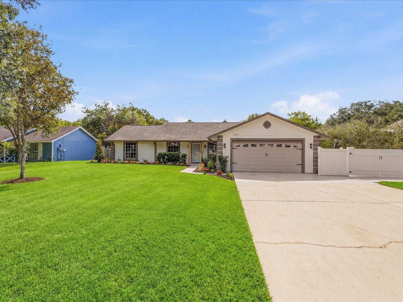 505 LAKE CHARM DRIVE Oviedo Florida United States, for Sale, residential, Fritz Wardlow, HomeSmart