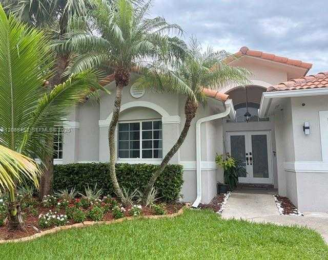 16850 Crestview Ln Weston Florida United States, for Rent, residential, Radmila Mandel, Florida Sky Realty Group