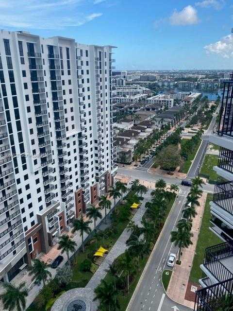 5252 NW 85th Ave  APT 1807 Doral Florida United States, for Rent, residential, Roberto Villasmil, Interinvestments Realty, Inc.