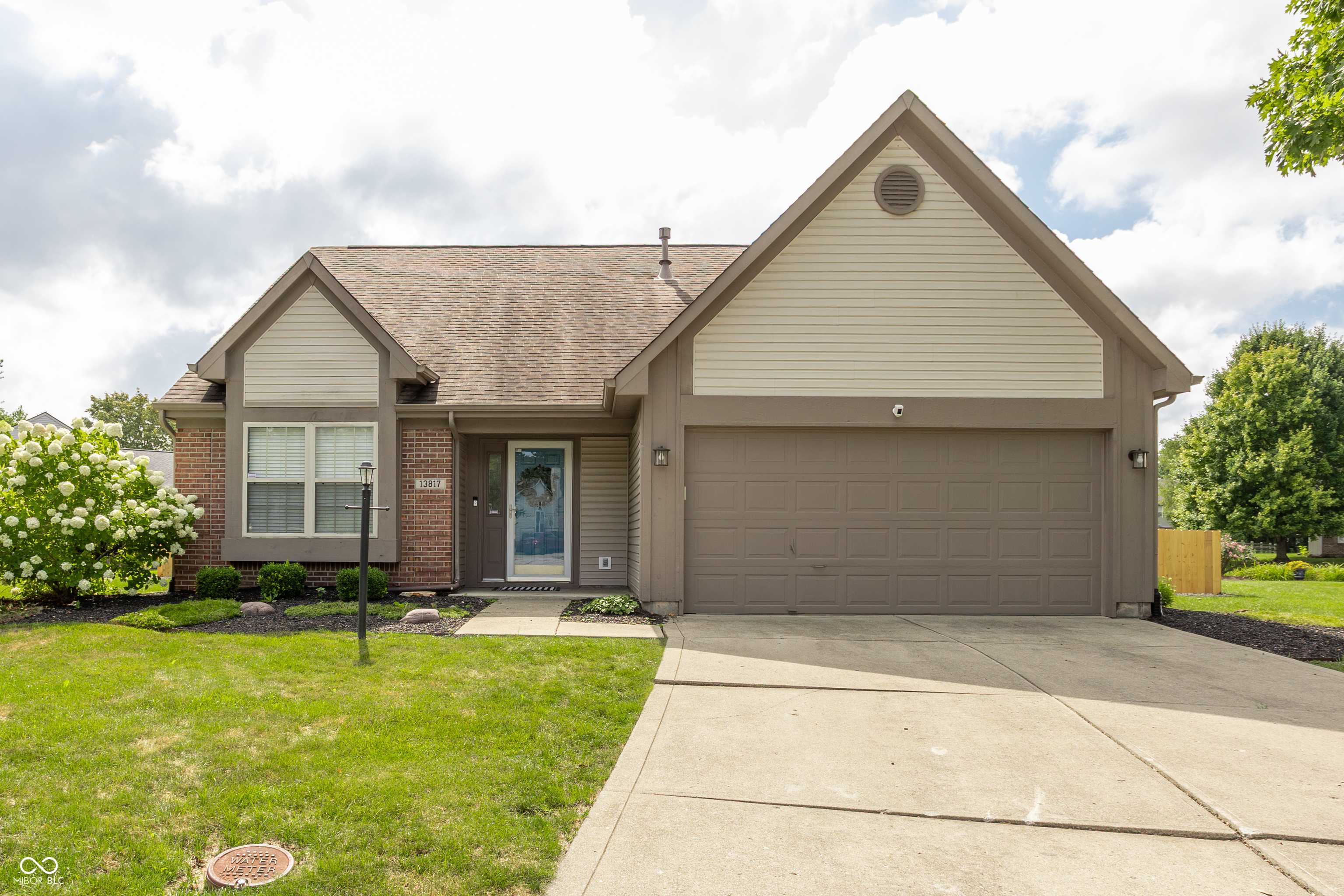 13817 Wabash Drive Fishers Indiana United States, for Sale, residential, Amir Chaudhary, Kingsway Real Estate Brokerage