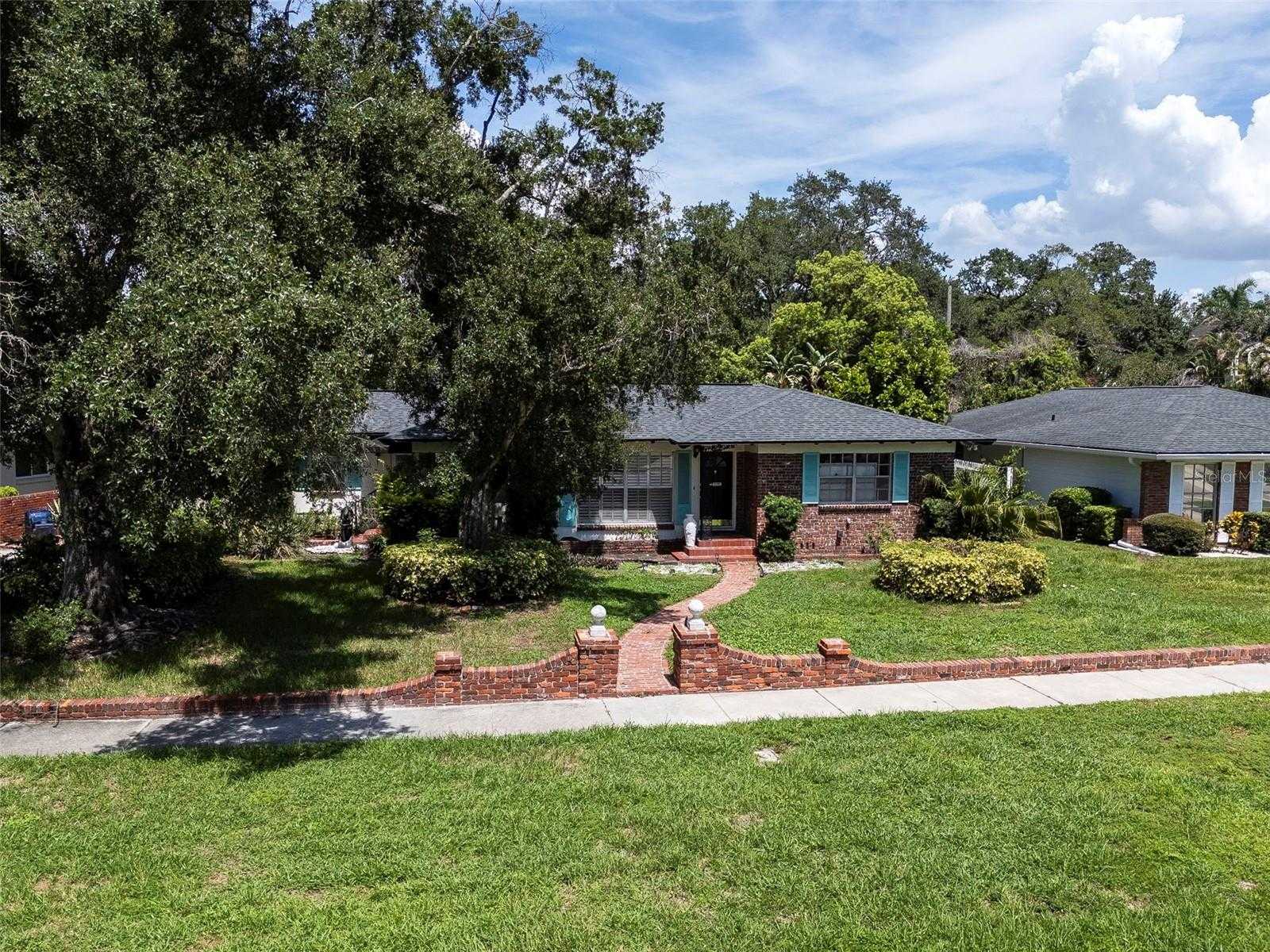 451 W DAVIS BOULEVARD Tampa Florida United States, for Sale, commercial, Sunny Sidhu, RE/MAX Premier Group