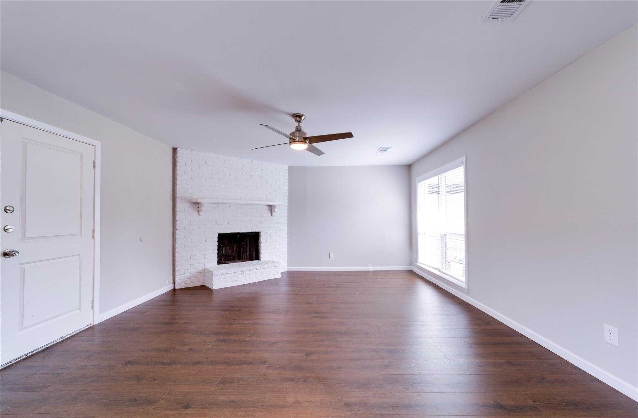 6824 Trail Lake Drive APT 6826 Fort Worth Texas United States, Sale Pending, residential,  , Black Tie Real Estate