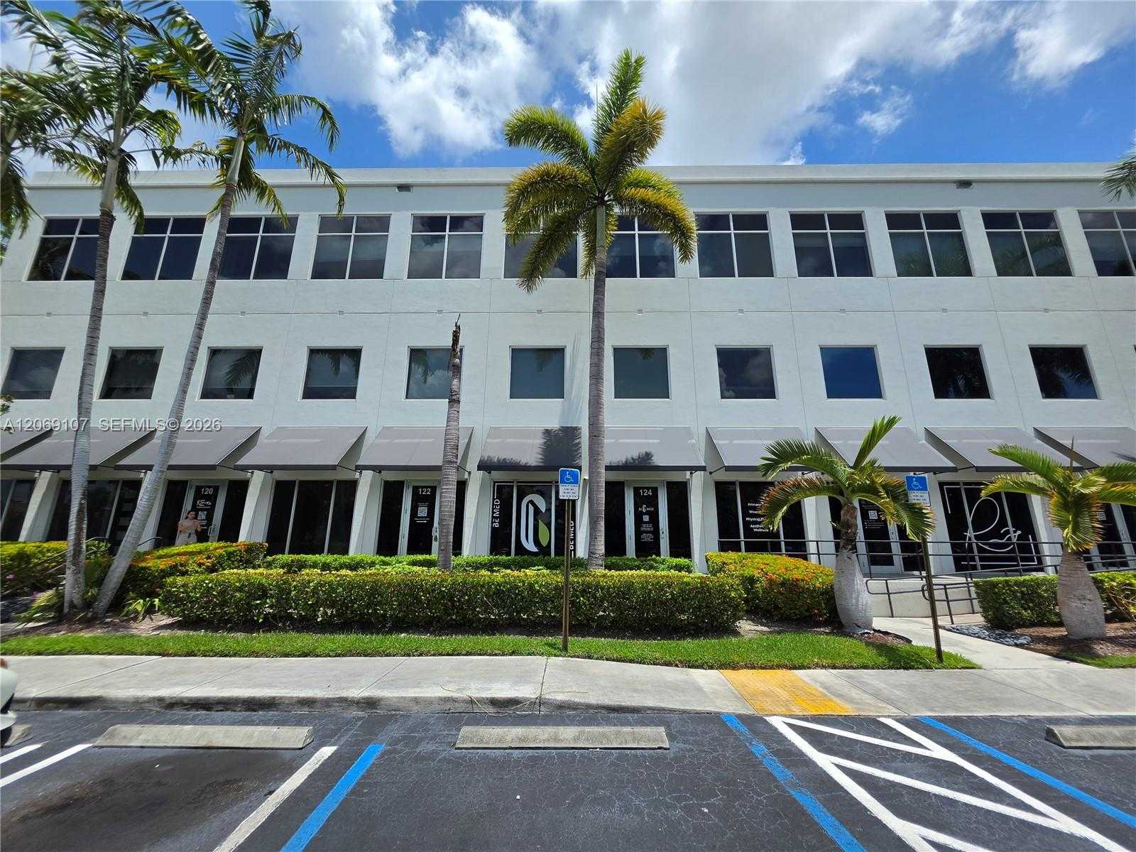 7950 NW 53rd St  APT 122 Doral Florida United States, for Lease, commercial, Roberto Villasmil, Interinvestments Realty, Inc.