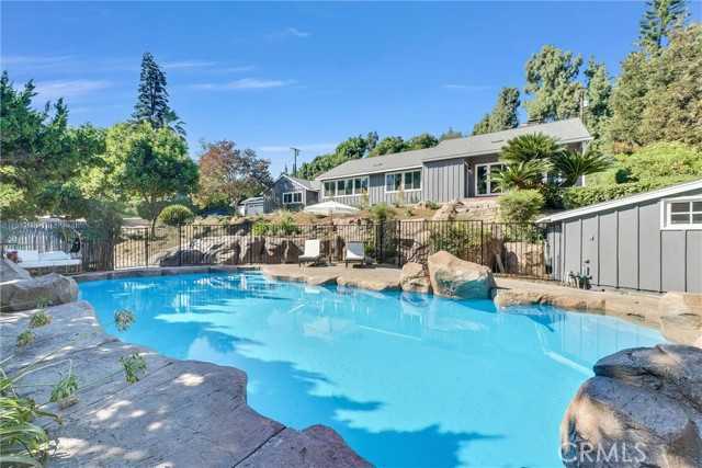 8450 Via Sierra Ramal Whittier California United States, for Sale, residential, Ralph  Morfin, Realty One Group