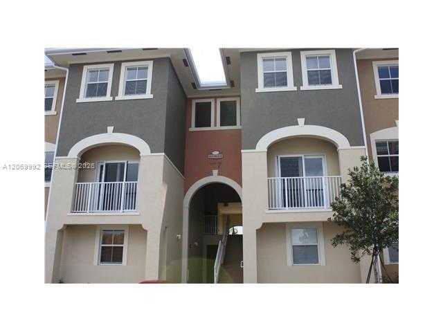 10870 NW 88 Terrace  APT 208 Doral Florida United States, for Rent, residential, Roberto Villasmil, Interinvestments Realty, Inc.
