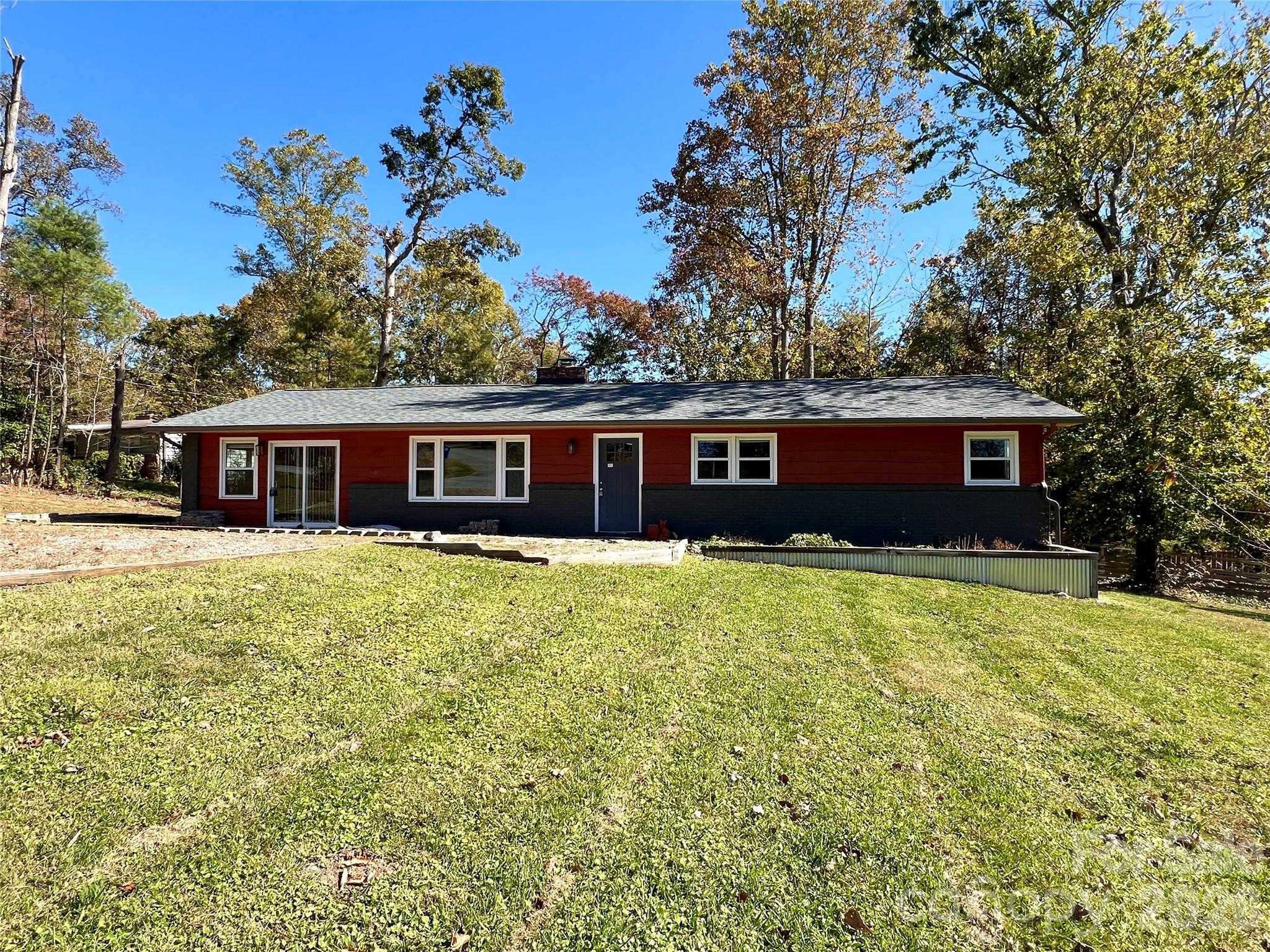 3 Mount Royal Drive Arden North Carolina United States, for Sale, residential, Toby Davis, RE/MAX RESULTS REALTY