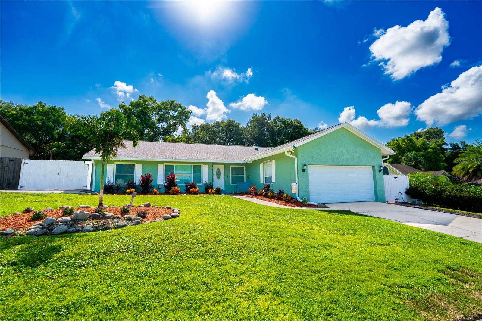 691 SHADY COURT Altamonte Springs Florida United States, for Sale, residential, Zaira Mejia, Spaces & Styles Group