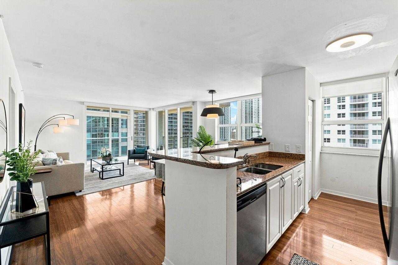 1155 NW BRICKELL BAY Drive APT 2802 Miami Florida United States, for Sale, residential, Henry Smith, Incom Sample Office