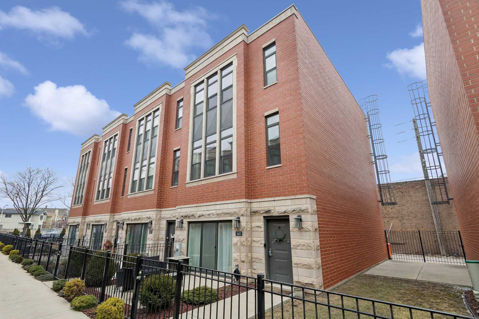 2237 W Coulter Street APT 4 Chicago Illinois United States, for Sale, residential,  , RICHLAND GLOBAL INC.