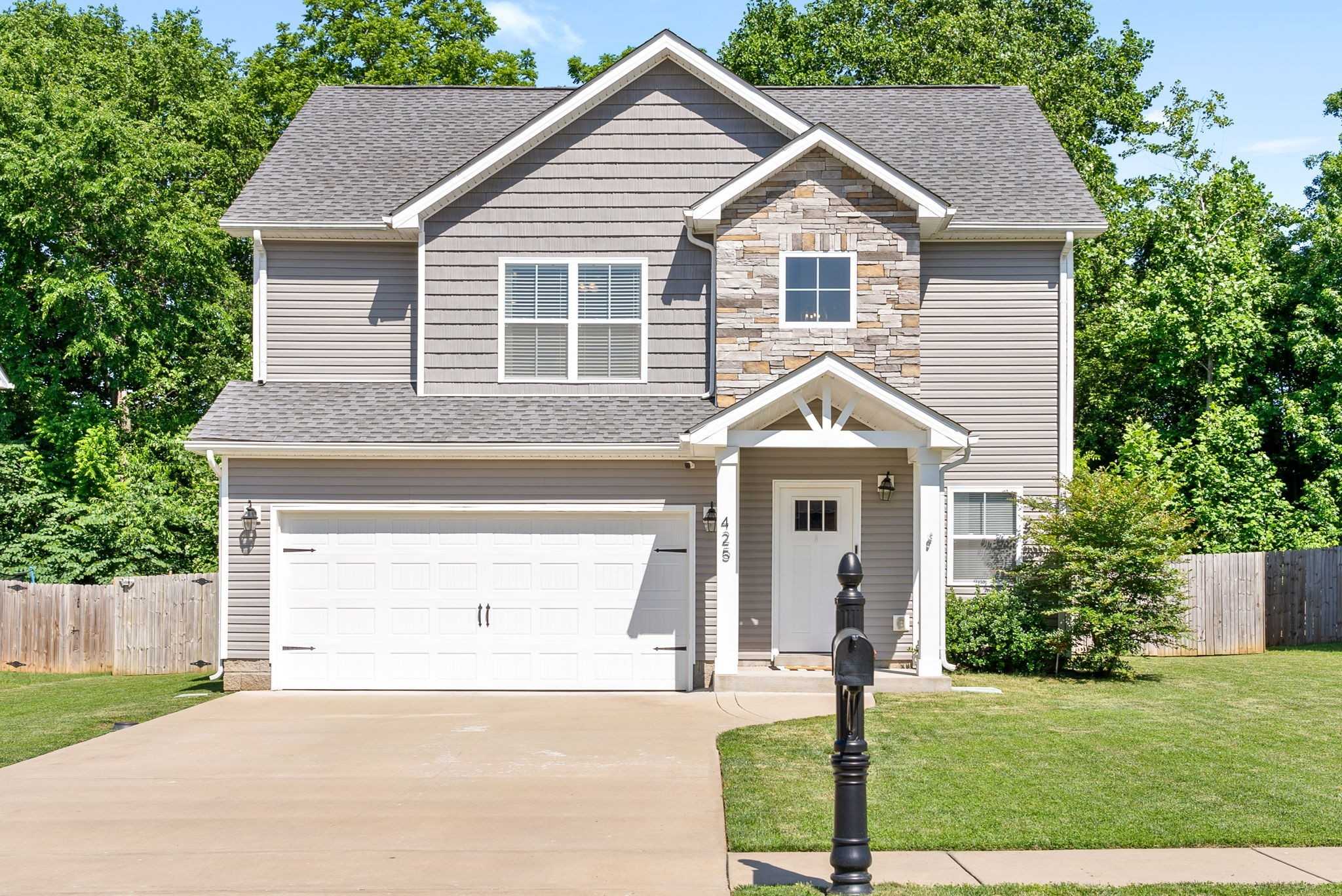 425 Woodtrace Dr Clarksville Tennessee United States, for Rent, residential, Rebekah  Sprabary, Sweet Home Realty & Property Management