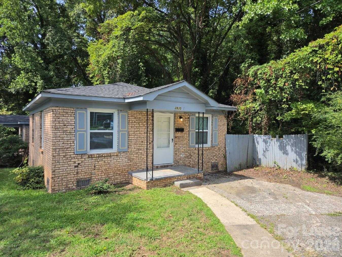 2835 Willow Street APT 1 Charlotte North Carolina United States, for Rent, residential, Kristen Haynes, New Home Buyers Brokers / Realty Pros