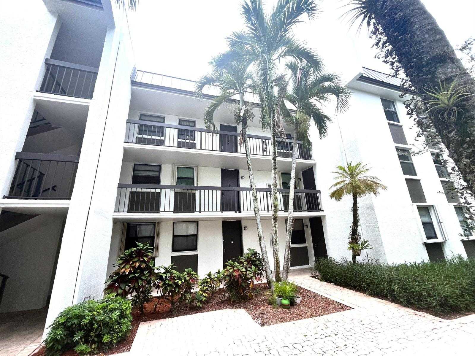 8441 Forest Hills Drive APT 302 Coral Springs Florida United States, for Rent, residential,  , Phoenix Realtors LLC