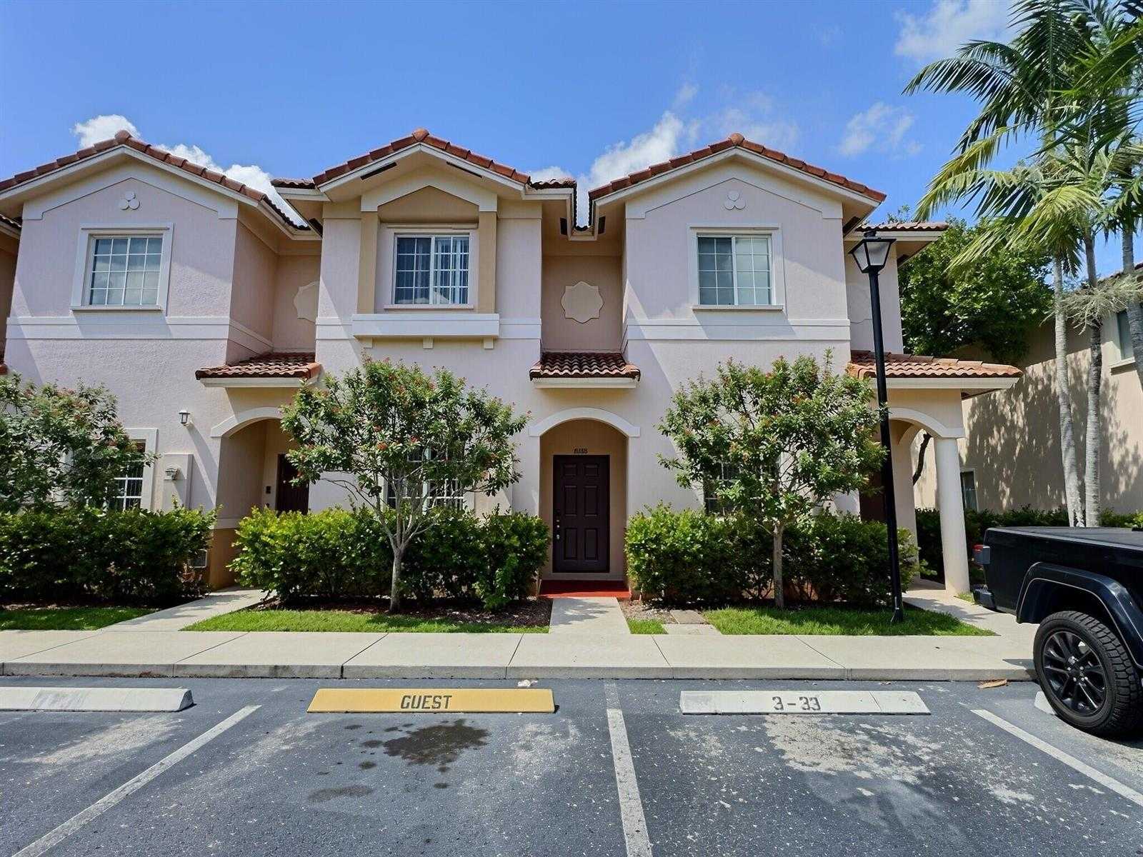 8833 S ISLES Circle APT 8833 Tamarac Florida United States, for Rent, residential,  , Phoenix Realtors LLC