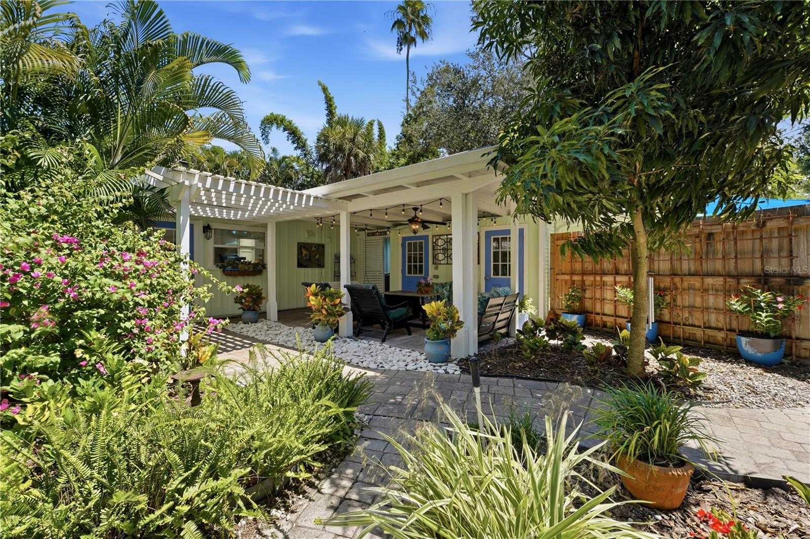 3424 OLD OAK DRIVE Sarasota Florida United States, for Sale, residential,  , The Mount Dora Group 