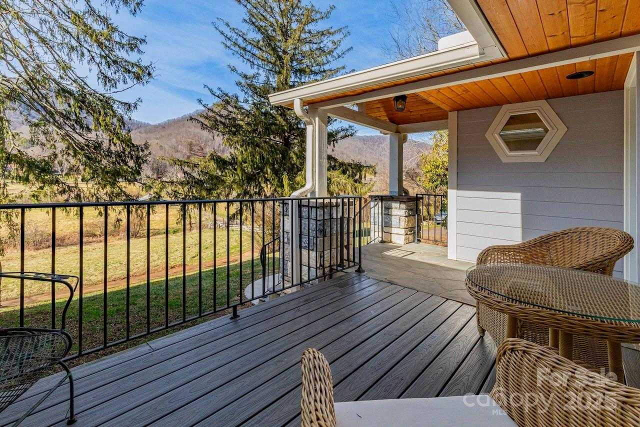 2888 Beaverdam Road Canton North Carolina United States, for Sale, residential, Jaci Reynolds, RE/MAX Executive