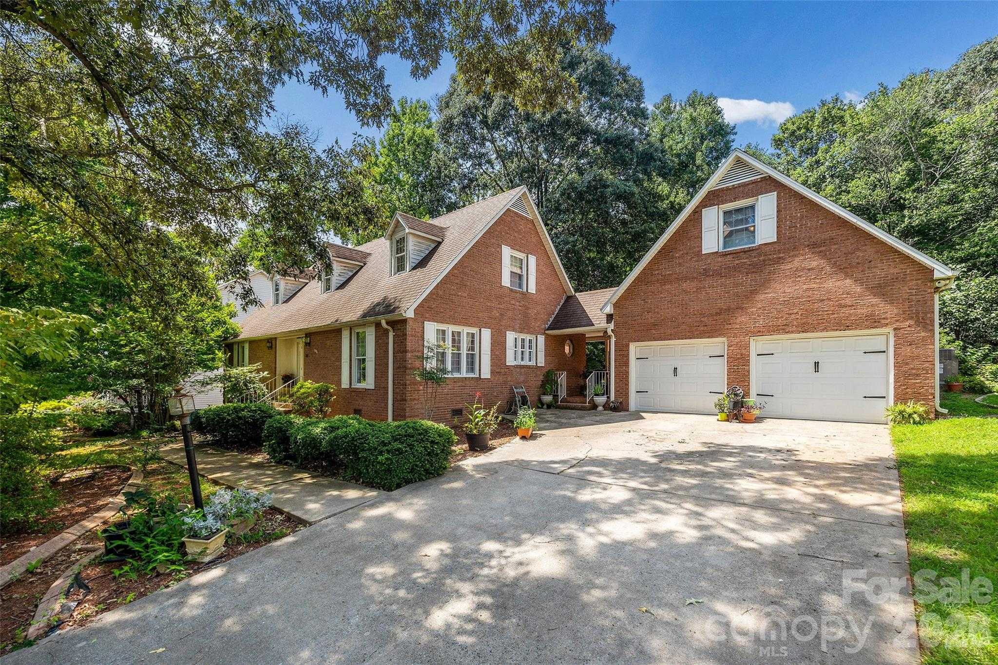 208 Eastwood Drive Salisbury North Carolina United States, for Sale, residential, David Garofalo, Carolina4Sale Realty LLC