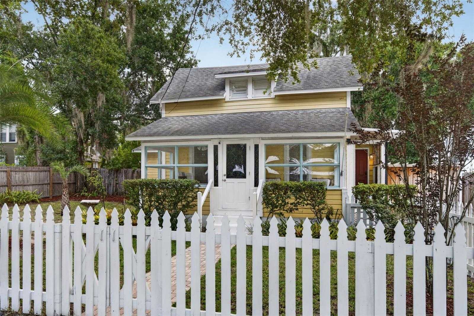 834 N ALEXANDER STREET Mount Dora Florida United States, for Sale, residential,  , The Mount Dora Group 