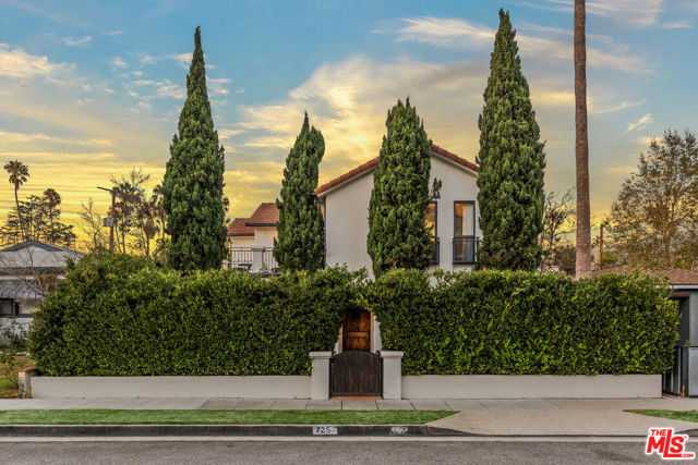 725 Oxford Avenue Los Angeles California United States, for Rent, residential,  , Castle Rock Realty
