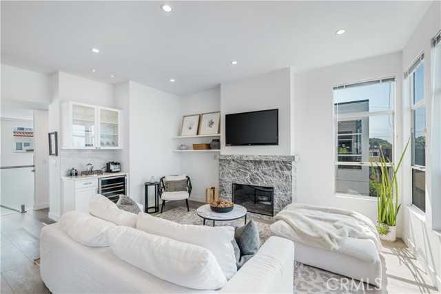 647 1st Place Hermosa Beach California United States, for Sale, residential, Nelson Vianna, LA Execs Group