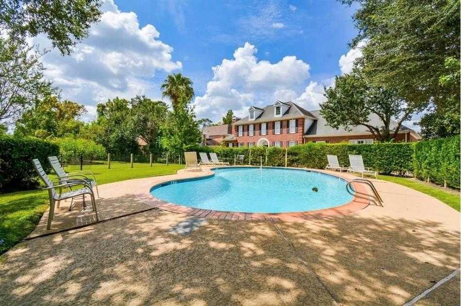 9400 Doliver Drive APT 59 Houston Texas United States, for Sale, residential, Eddie Ferrer, REALTOR®, Central Metro Realty LLc