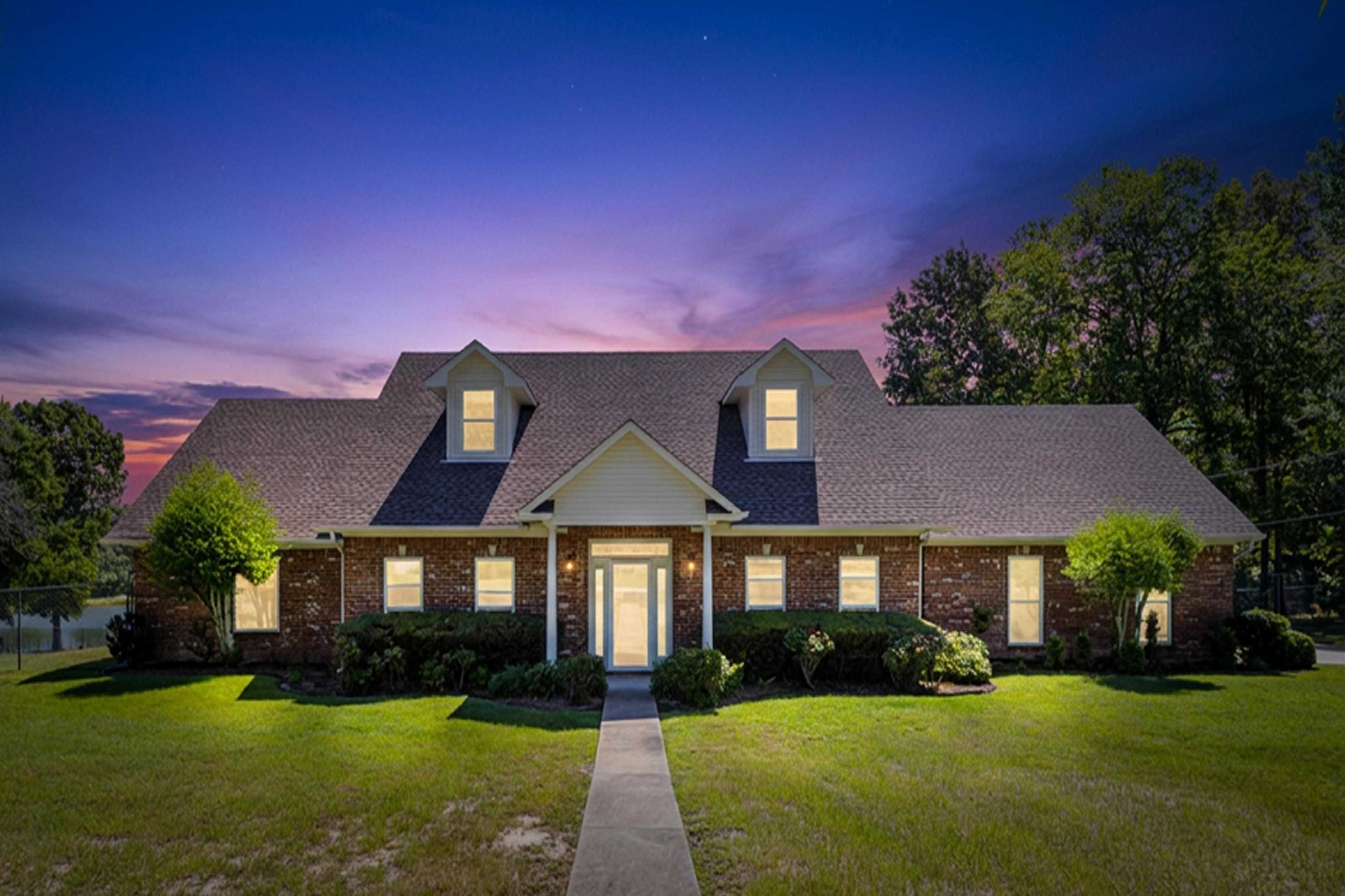 228 Taylor George Dr. Longview Texas United States, for Sale, residential,  , Drake Chapman Real Estate, Brokerage