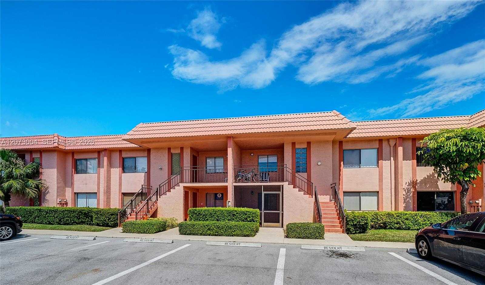 231 Lakeview Drive  APT 103 Weston Florida United States, for Rent, residential, Radmila Mandel, Florida Sky Realty Group