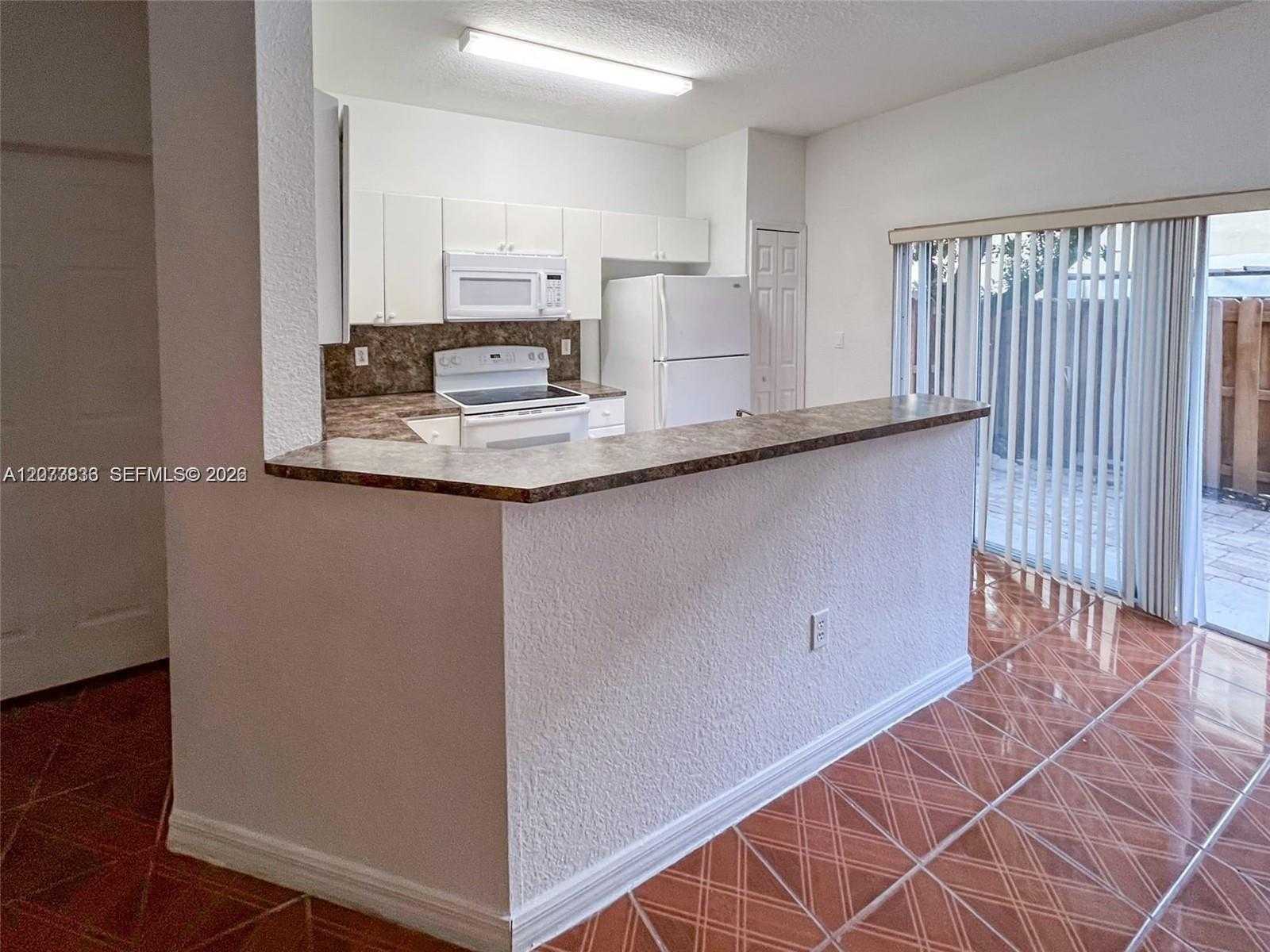 8245 NW 108th Ave  APT 8-15 Doral Florida United States, for Rent, residential, Roberto Villasmil, Interinvestments Realty, Inc.