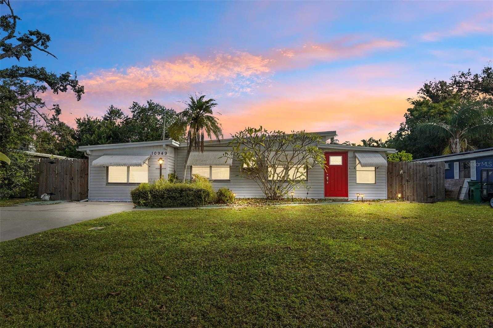 10949 105TH STREET Largo Florida United States, for Sale, residential,  , The Mount Dora Group 