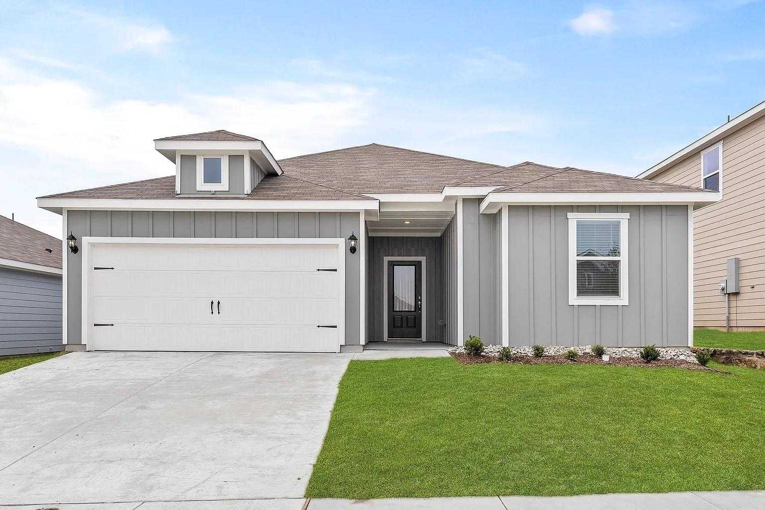 9924 Fighting Falcon Way Fort Worth Texas United States, for Rent, residential, Rita Vera, Central Metro Realty LLC