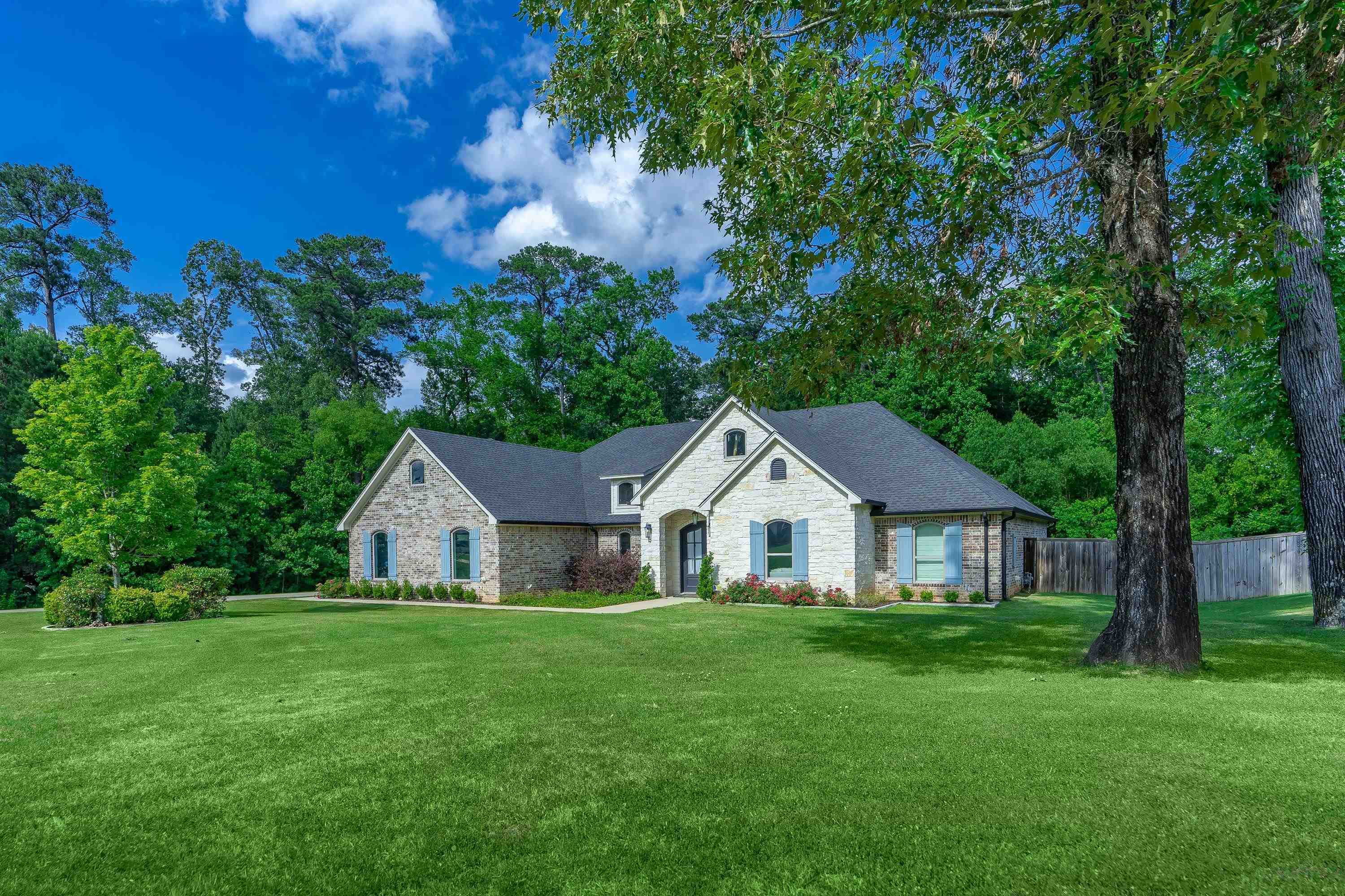 2424 Clayton St Longview Texas United States, for Sale, residential,  , Drake Chapman Real Estate, Brokerage