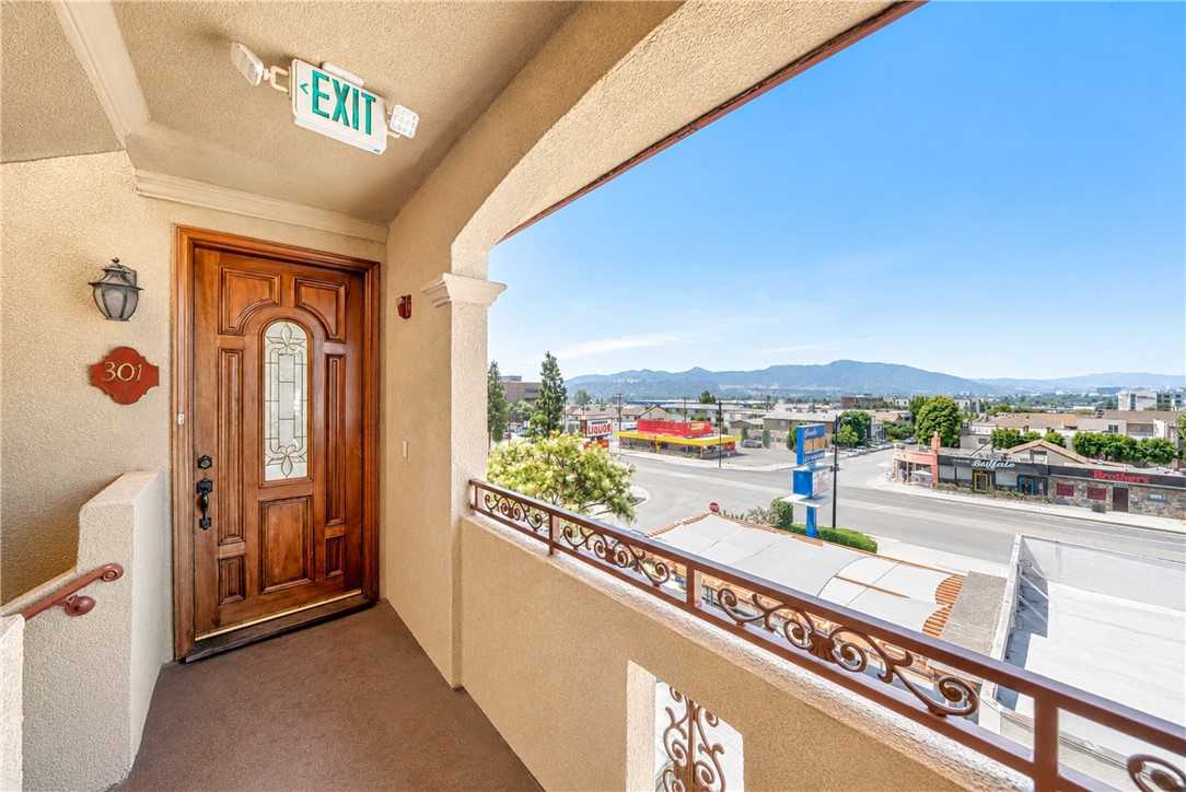 421 E Santa Anita APT 301 Burbank California United States, for Sale, residential, Jennifer Hein, Realty Executives Homes