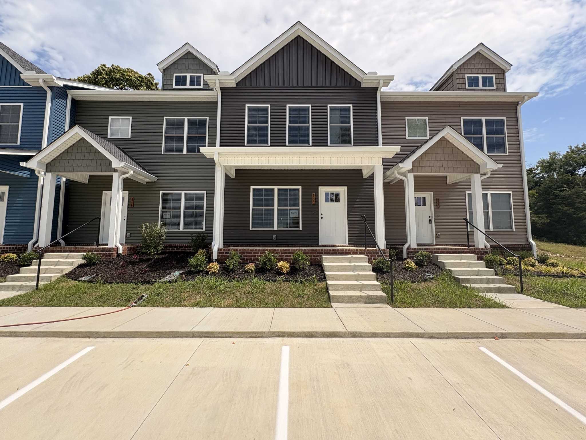822C W Madison St  W APT C Pulaski Tennessee United States, for Sale, residential, Demo Agent, InCom Real Estate - New Demo Office