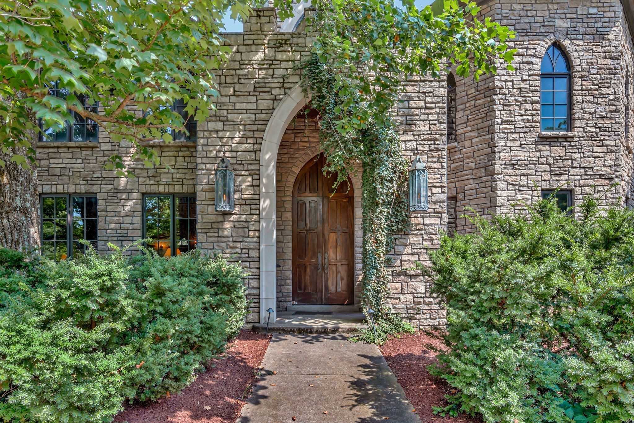 1108 Belle Meade Blvd Nashville Tennessee United States, for Sale, residential, Adam Hanes, LPT Realty