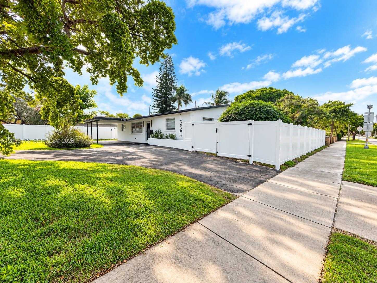 1220 NE 8th St Pompano Beach Florida United States, for Sale, residential,  , D'Lux Real Estate Services, LLC