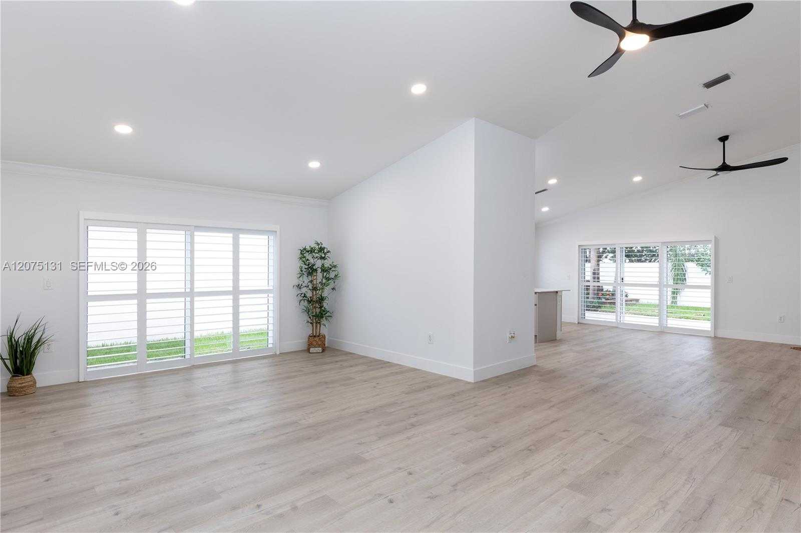 46 Gables Blvd Weston Florida United States, for Rent, residential, Radmila Mandel, Florida Sky Realty Group