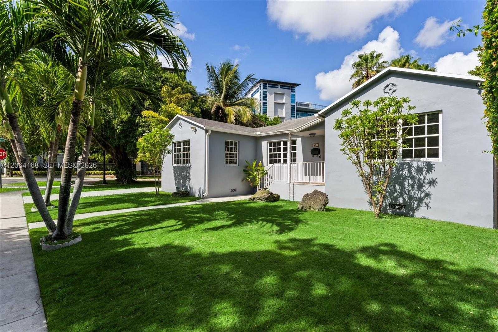 902 NW 10th Ct Miami Florida United States, for Sale, residential, Mona Smith, InCom Demo Office