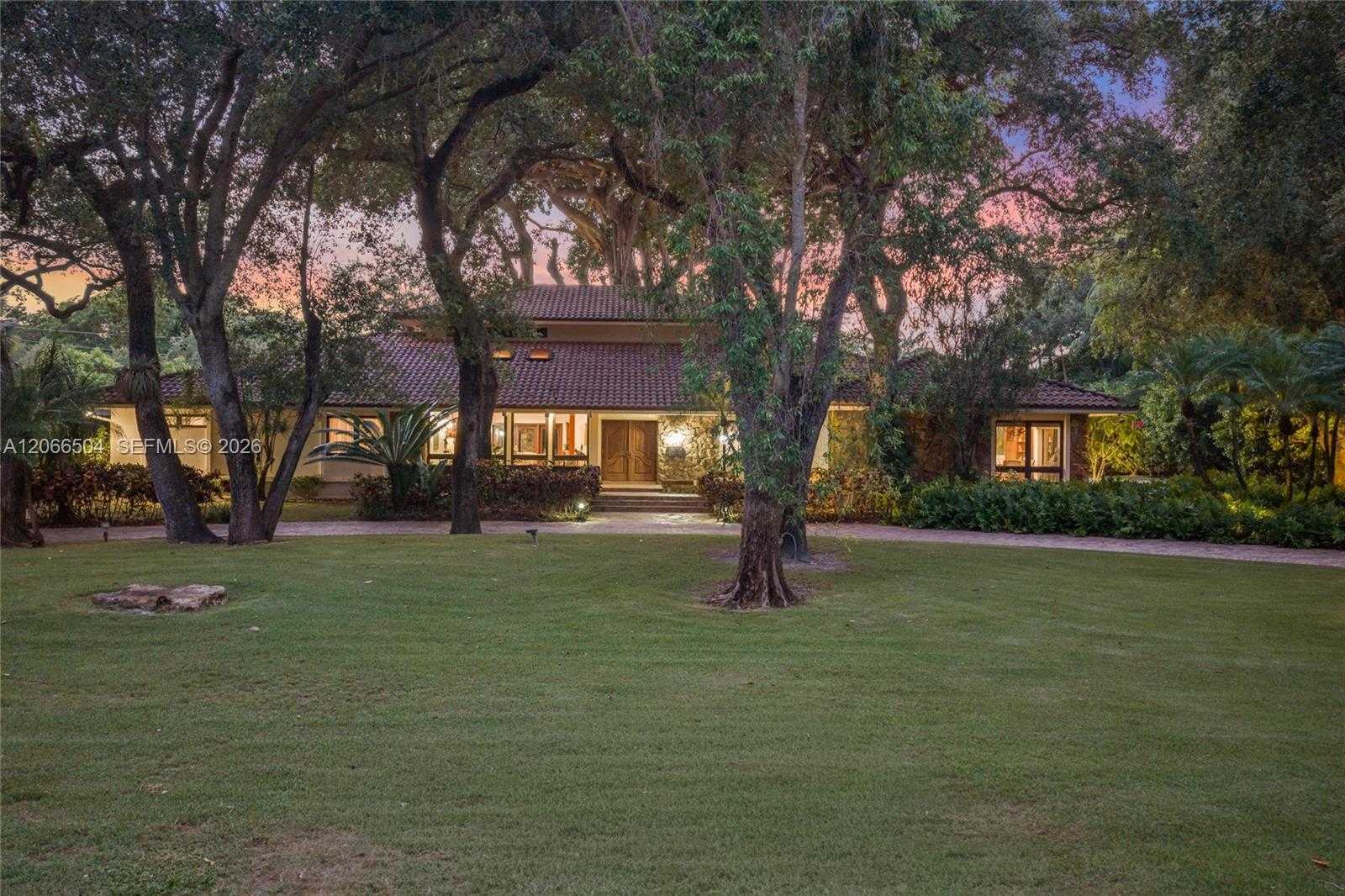 9490 Old Cutler Ln Coral Gables Florida United States, for Sale, residential,  , Tejeda Real Estate Inc. 