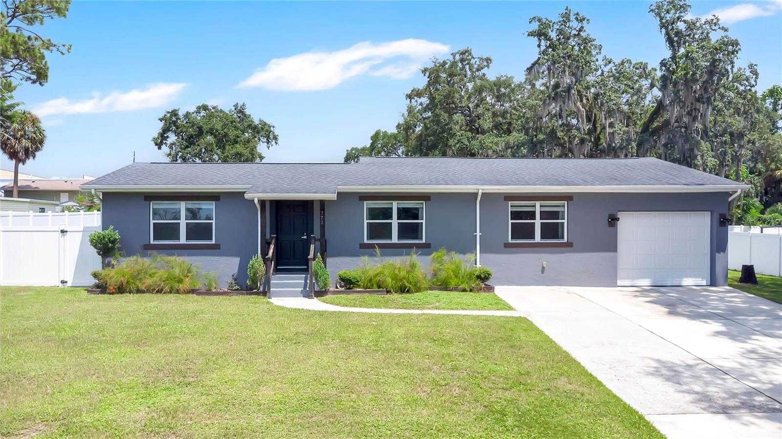 772 PINE LANE Clermont Florida United States, for Sale, residential, Zaira Mejia, Spaces & Styles Group