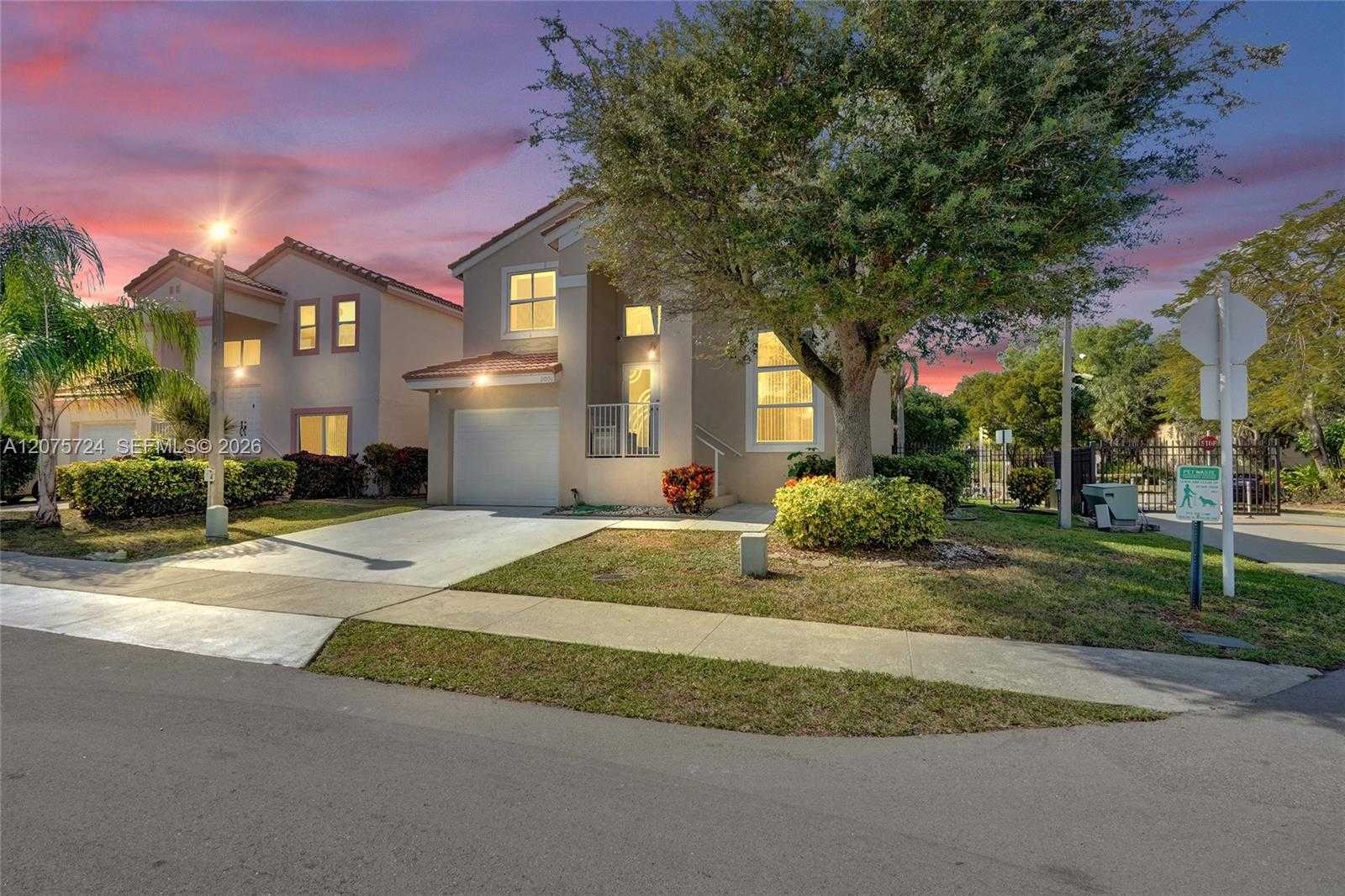 2001 Barcelona Ter Margate Florida United States, for Sale, residential, Dale Largie, CPA, SFR, LIFESTYLE INTERNATIONAL REALTY