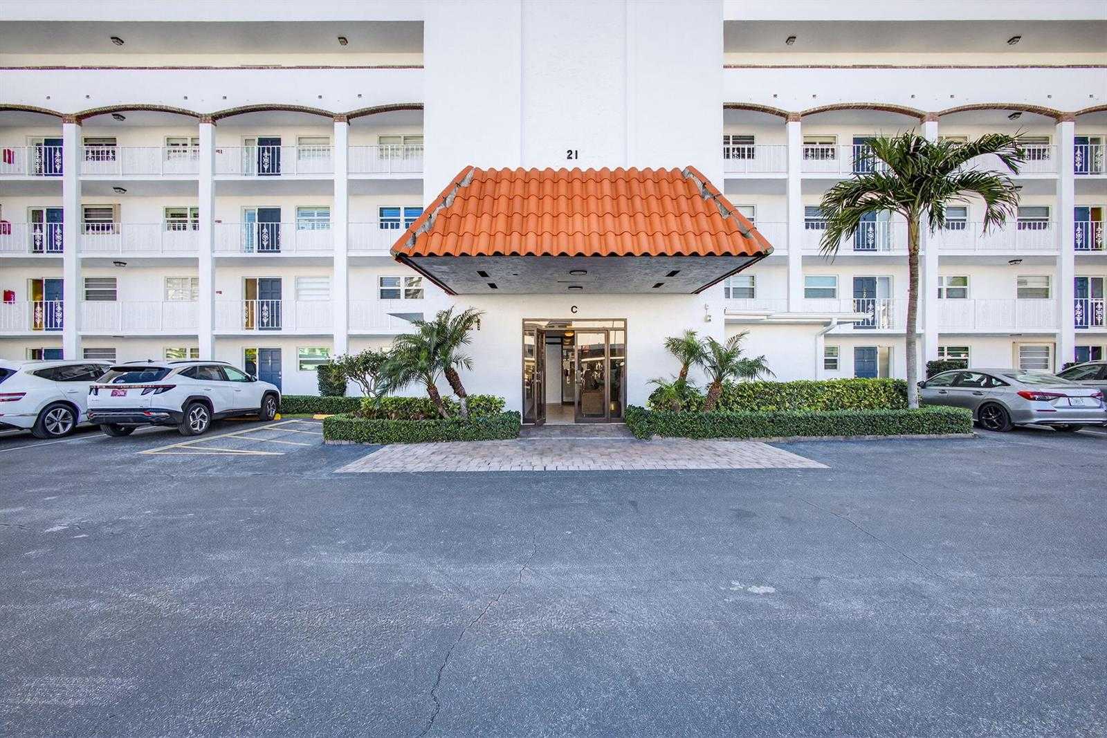 21 Yacht Club Drive APT 505 North Palm Beach Florida United States, for Sale, residential,  , Phoenix Realtors LLC