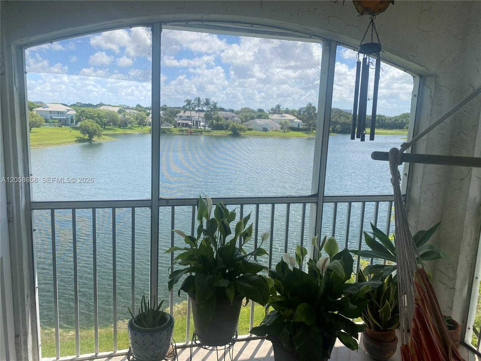 10015 NW 46 ST  APT 306-5 Doral Florida United States, for Rent, residential, Roberto Villasmil, Interinvestments Realty, Inc.