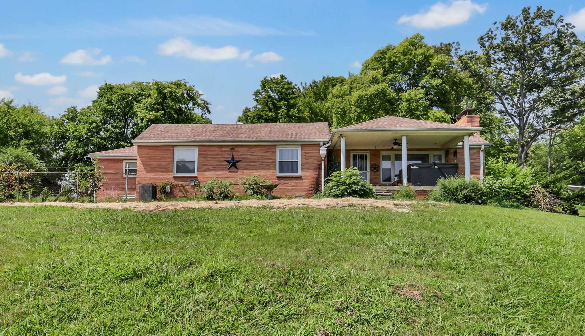 1436 River Rd Clarksville Tennessee United States, for Sale, residential, Sandra Hester, Keystone Realty and Management