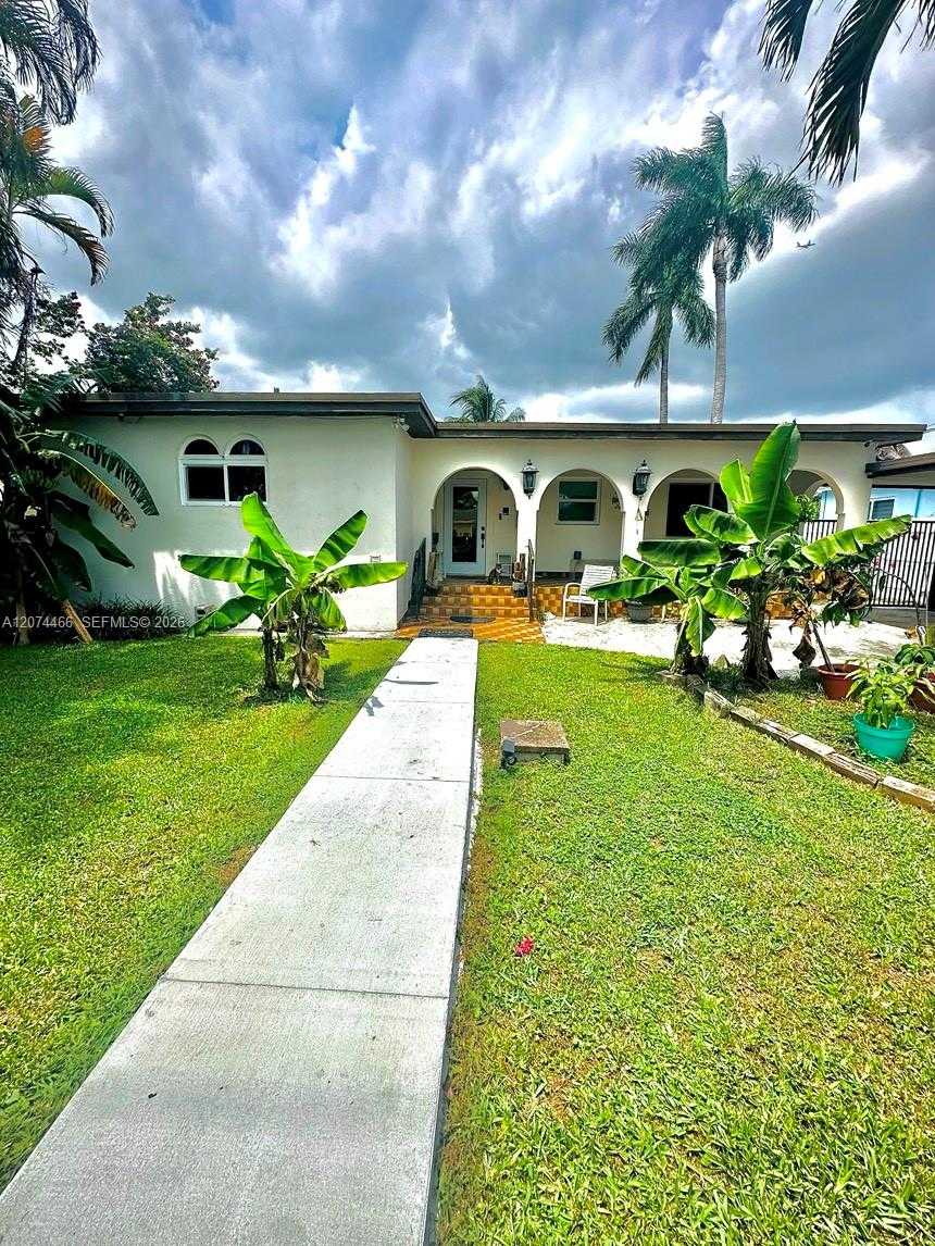 3351 NW 20th St Miami Florida United States, for Sale, residential, Henry Smith, Incom Sample Office