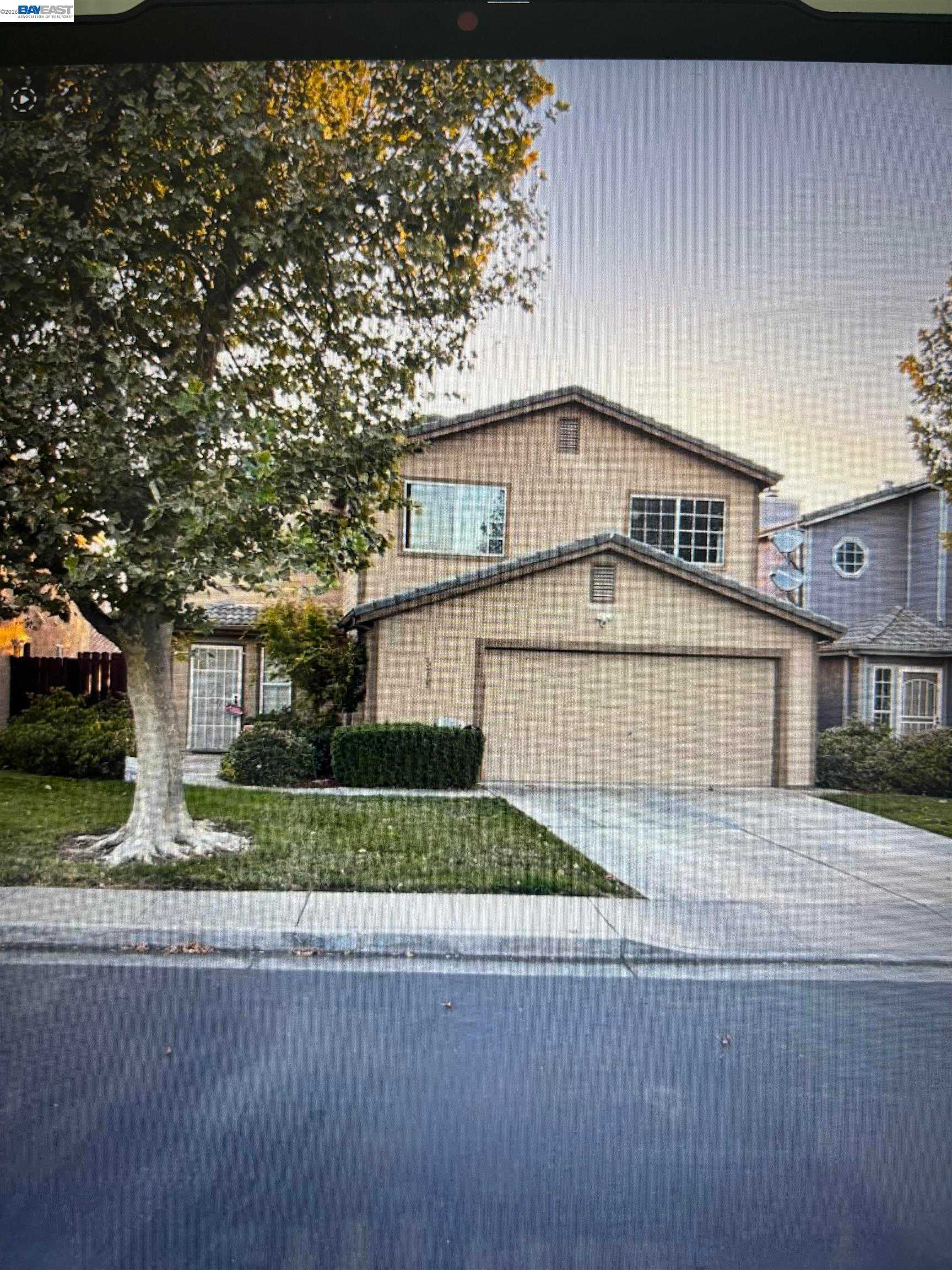 578 W 4Th St Tracy California United States, for Sale, residential, , Royalty Property Management & Realty