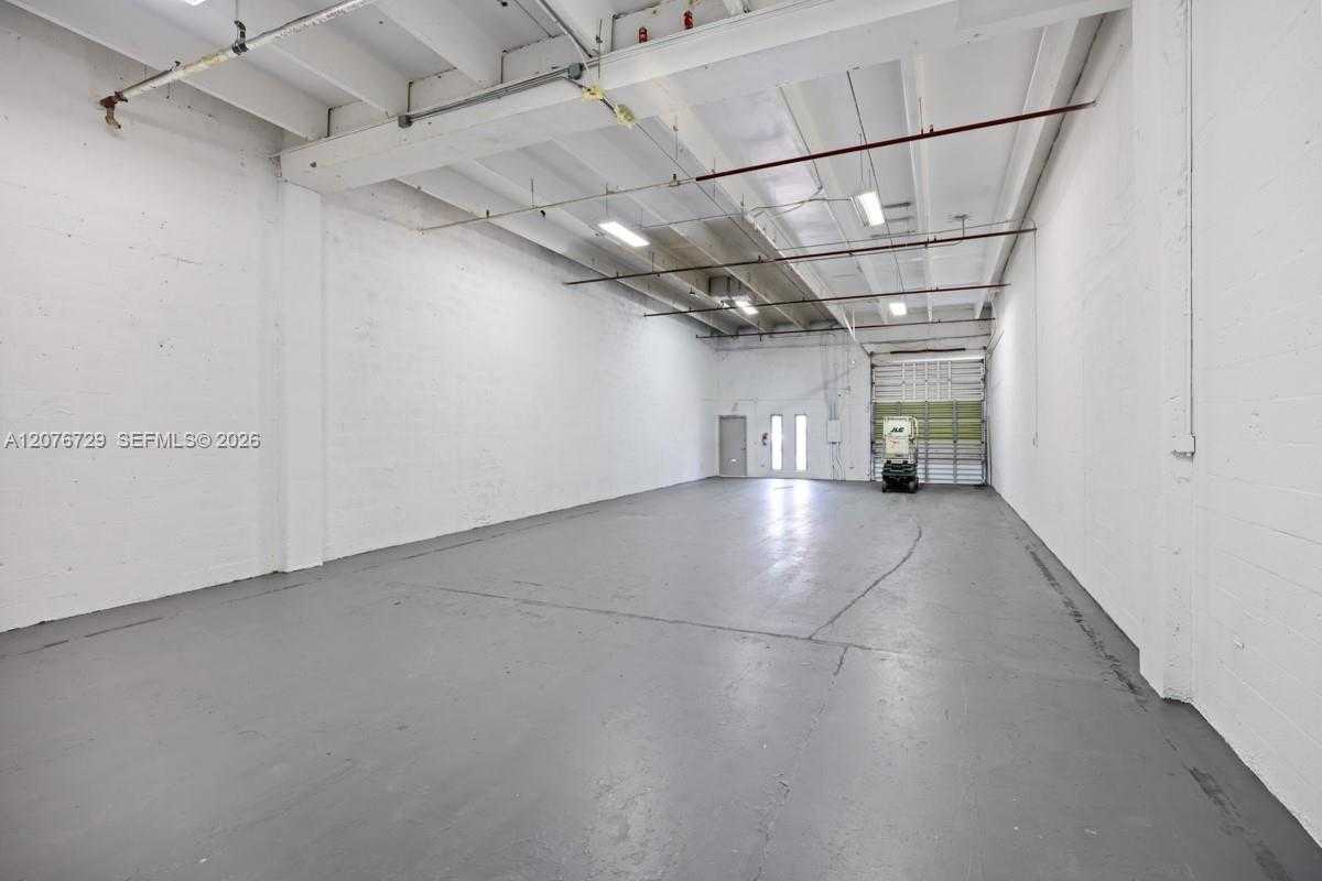 1474 NW 78th Ave  APT 13-1474 Doral Florida United States, for Lease, commercial, Roberto Villasmil, Interinvestments Realty, Inc.