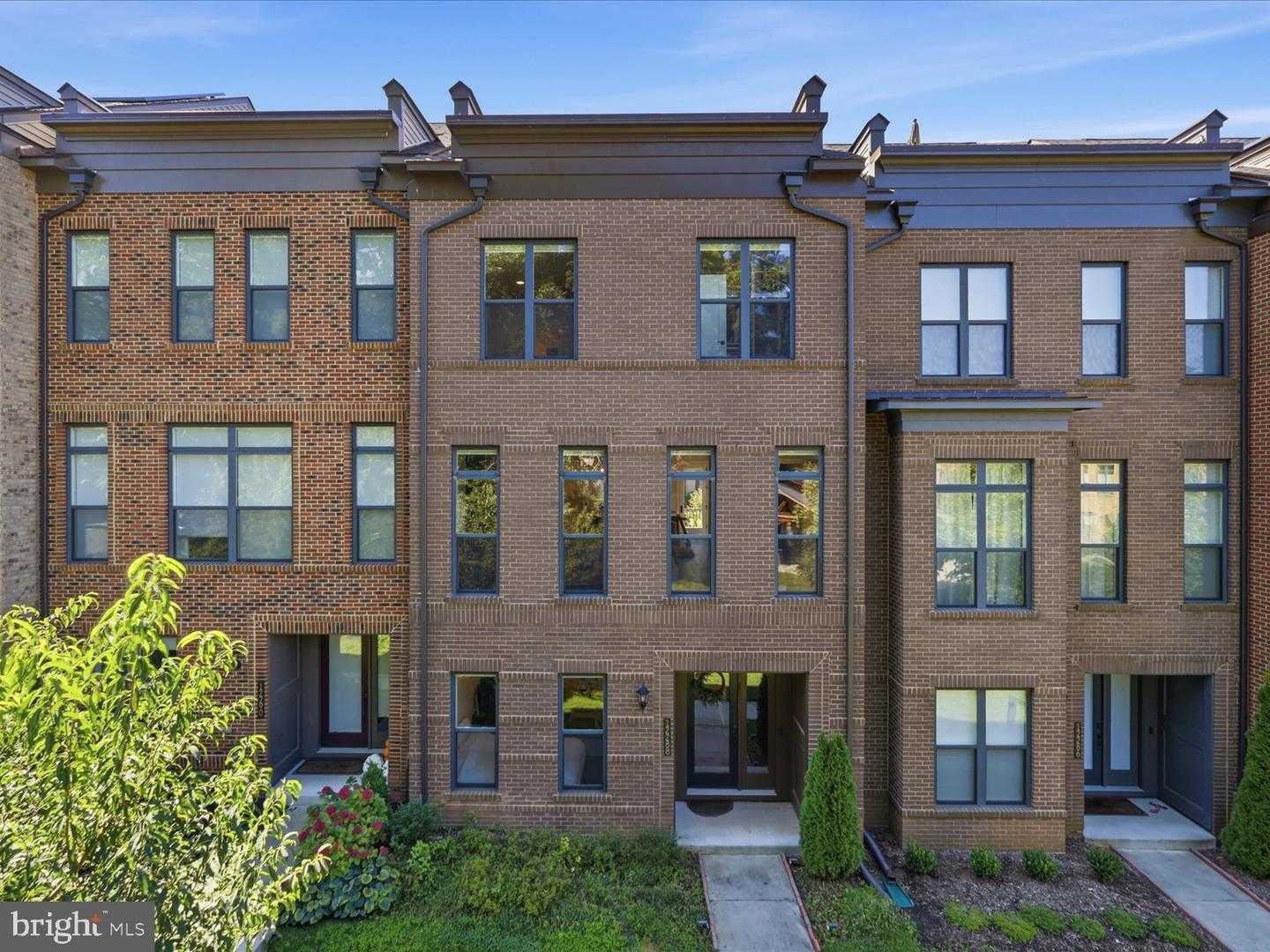 12288 SESSILE CMNS Fairfax Virginia United States, for Sale, residential, Kamalia  Emerson, Samson Properties
