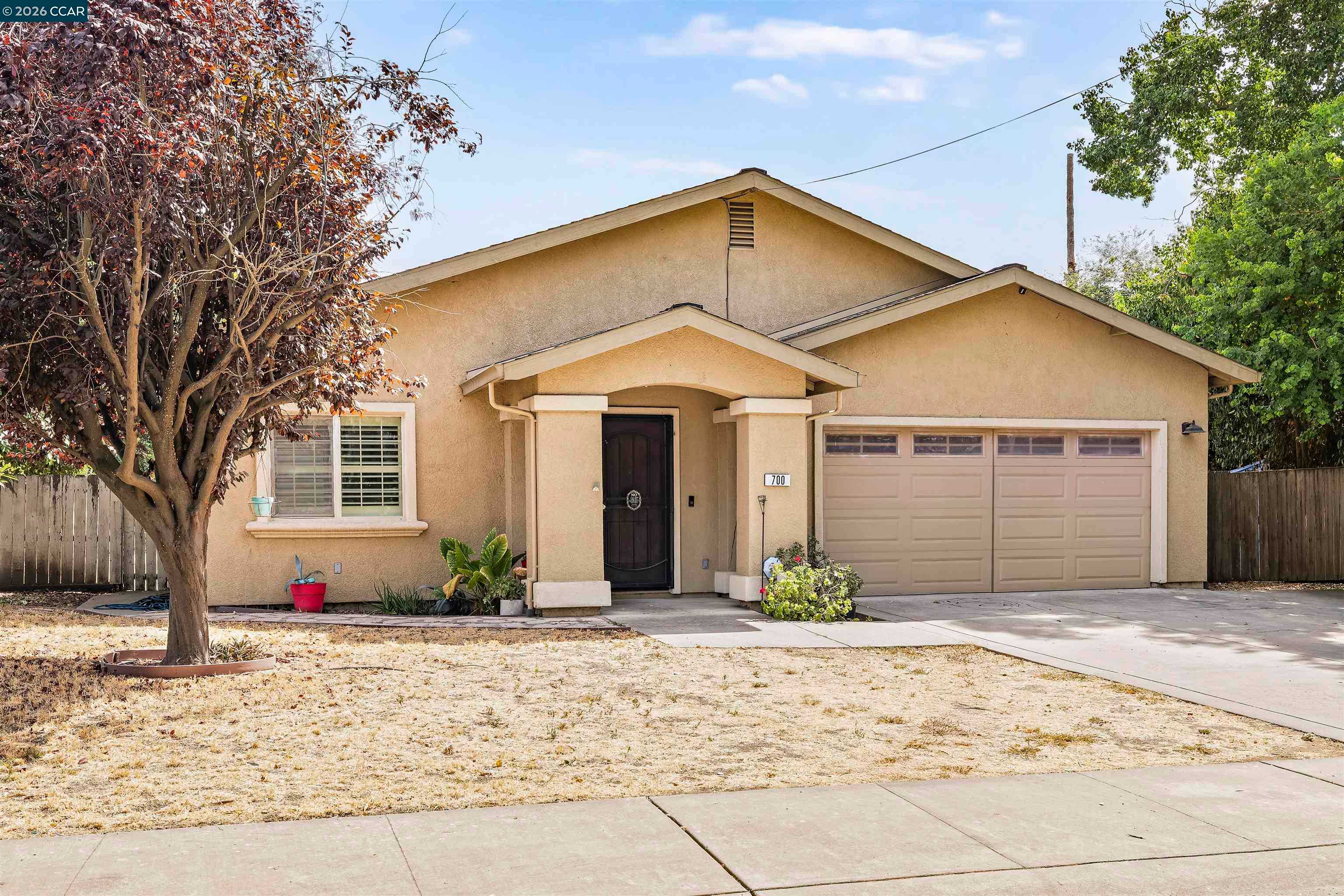 700 Pinedale Ave Sacramento California United States, for Sale, residential, , Royalty Property Management & Realty