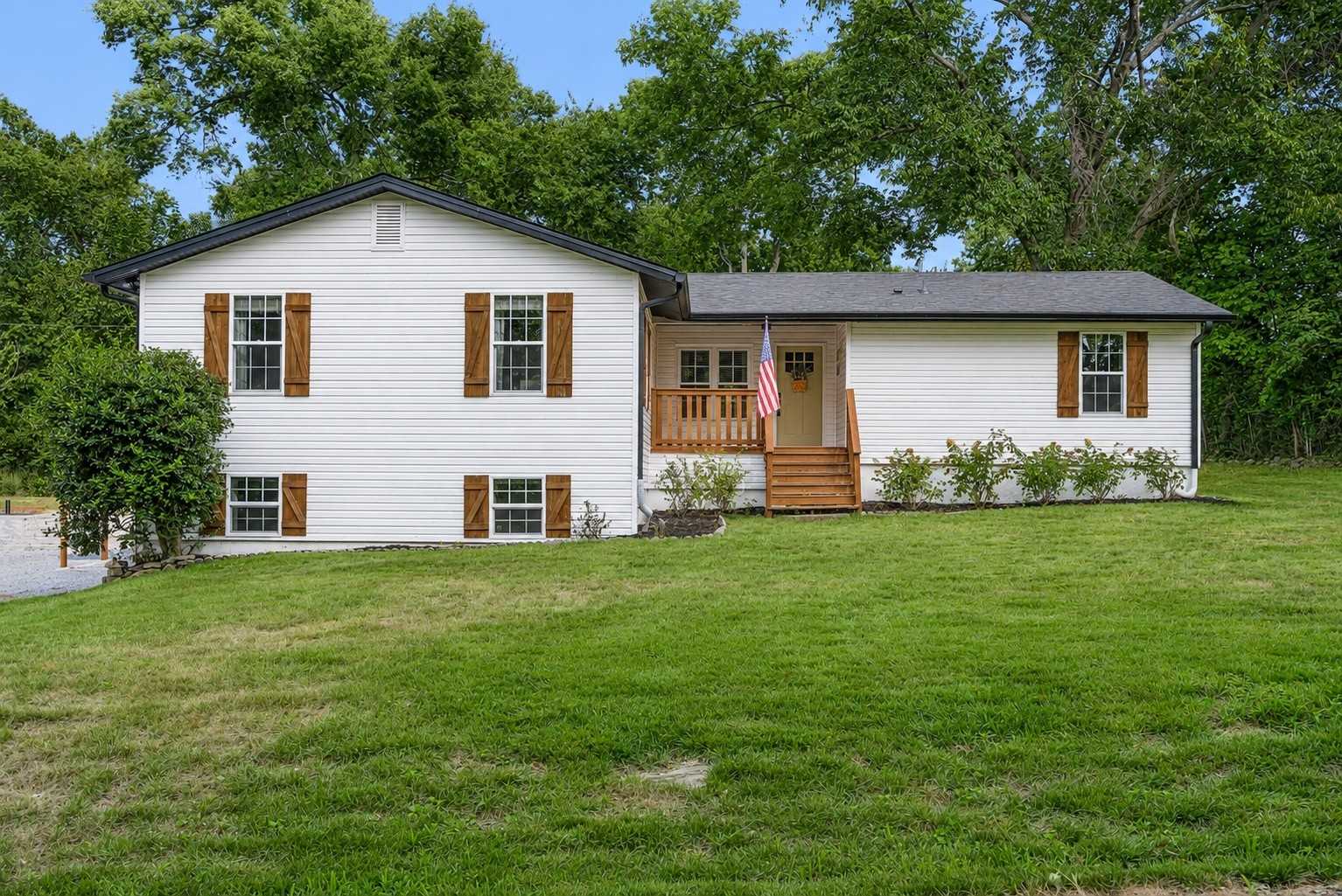 2707 Jones Ave Nashville Tennessee United States, for Sale, residential, Adam Hanes, LPT Realty